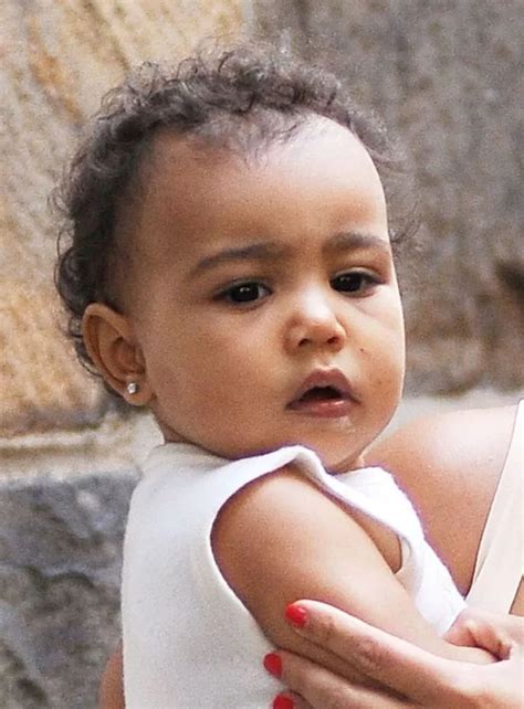 Kim Kardashian shows off North